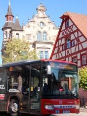 Bus am Marktplatz Wendelstein